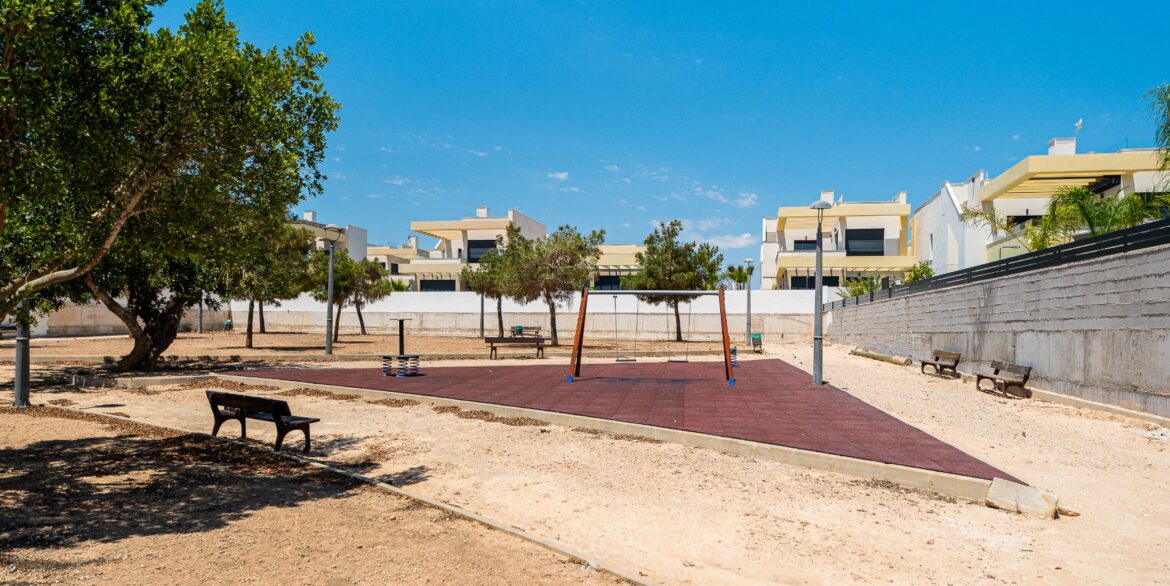 o_1jjqud01q1sre1rob11kn5dj175i31