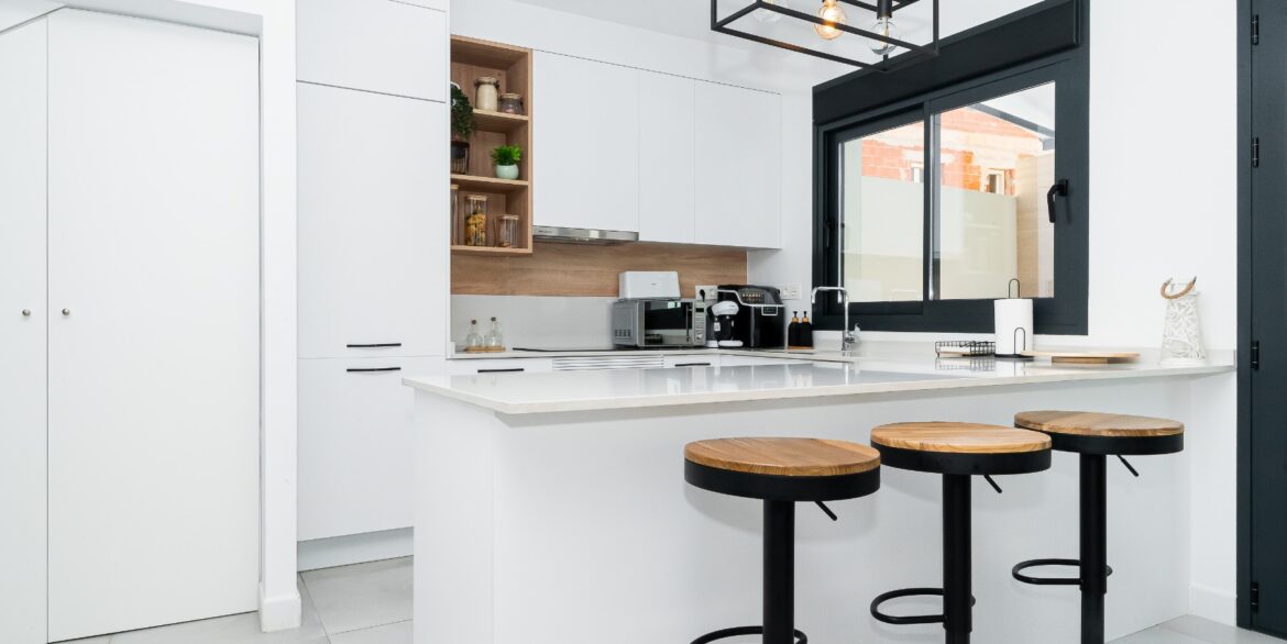 o_1jjqud01rl9m1efmjek5vfgdv3s