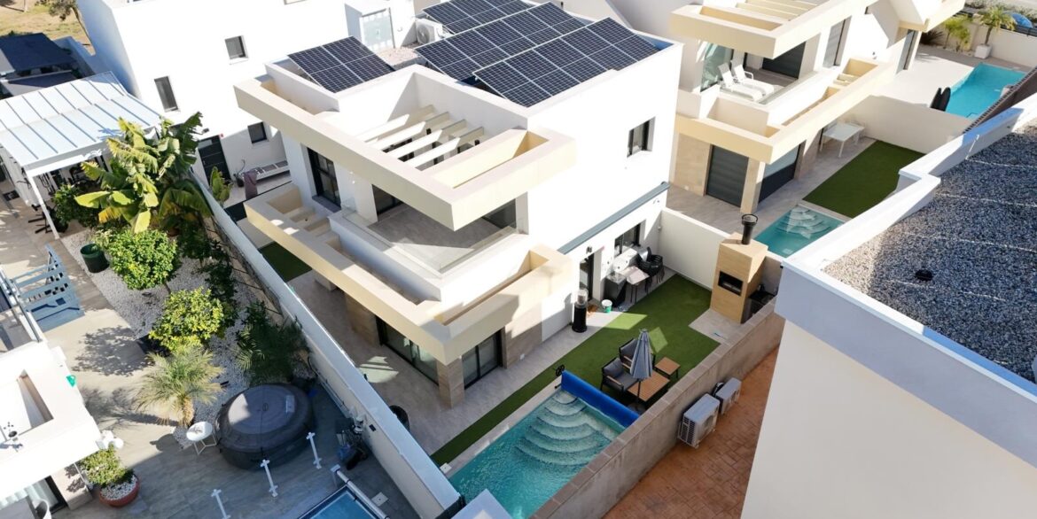 o_1jjri0ln018f11cv2g3jm6c1s811j