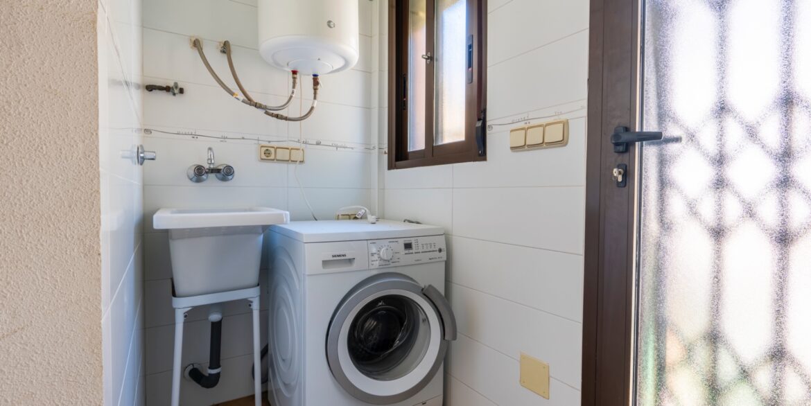 o_1jjrn5ibl1e7l1jnrd05q708kt2b