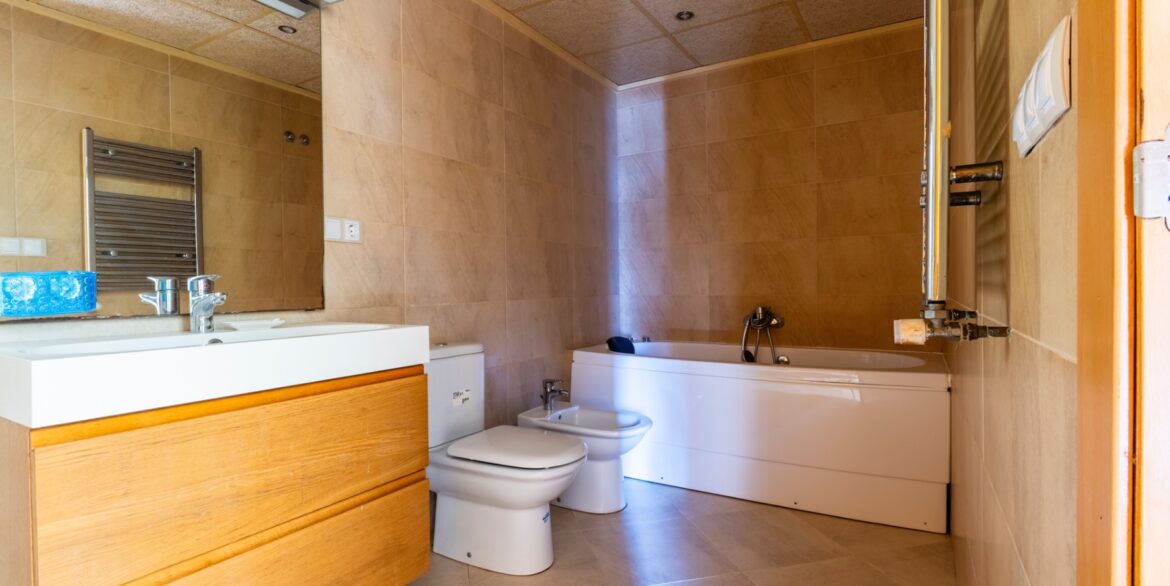 o_1jjrn5ibmp2k11tmq7ocoq1q7g2n