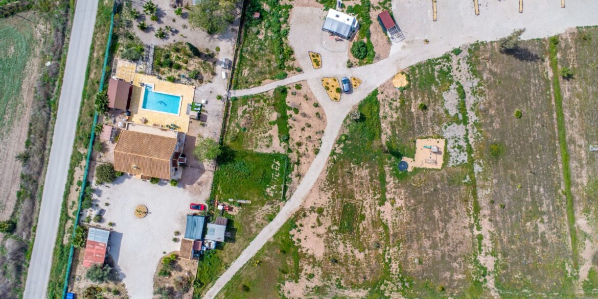 o_1jjrq68q315oqsu01osd1kd0q93s