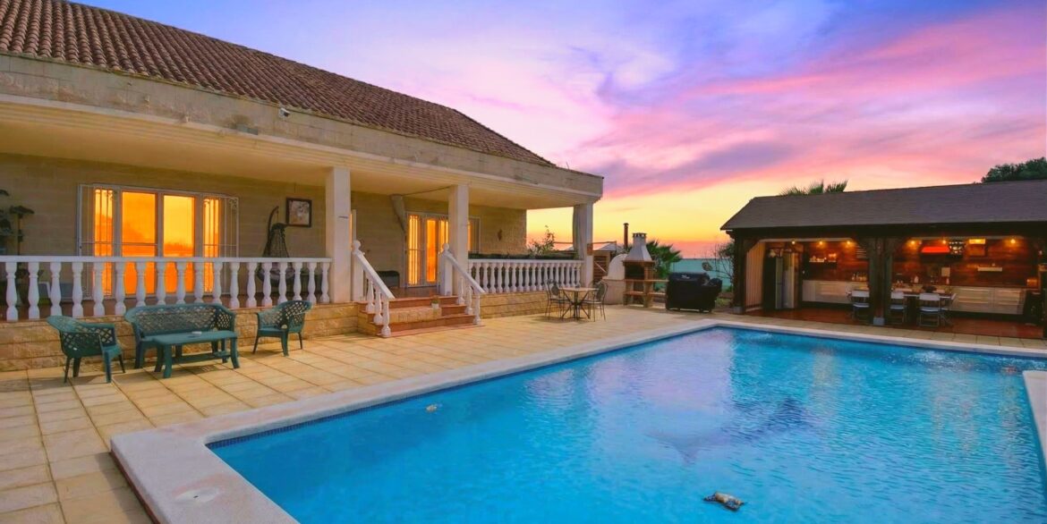 o_1jjrq68q31anf19f15bs1bbmf5m52