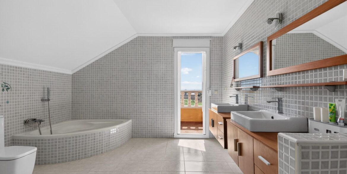 o_1jjrq68q3mgq1pa71p5ome4boq4p