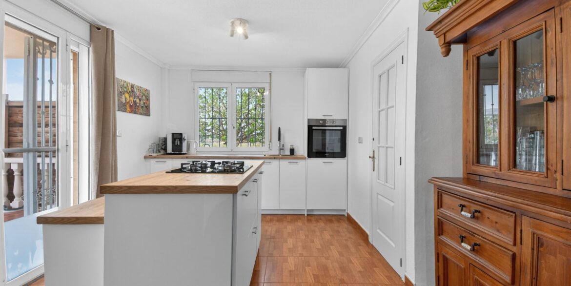 o_1jjrq68q3sl4nksqclt5a112r4f