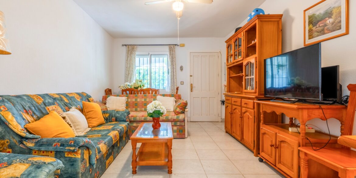 o_1jjtn97pg1t58nh2dcg15pd13nf1q