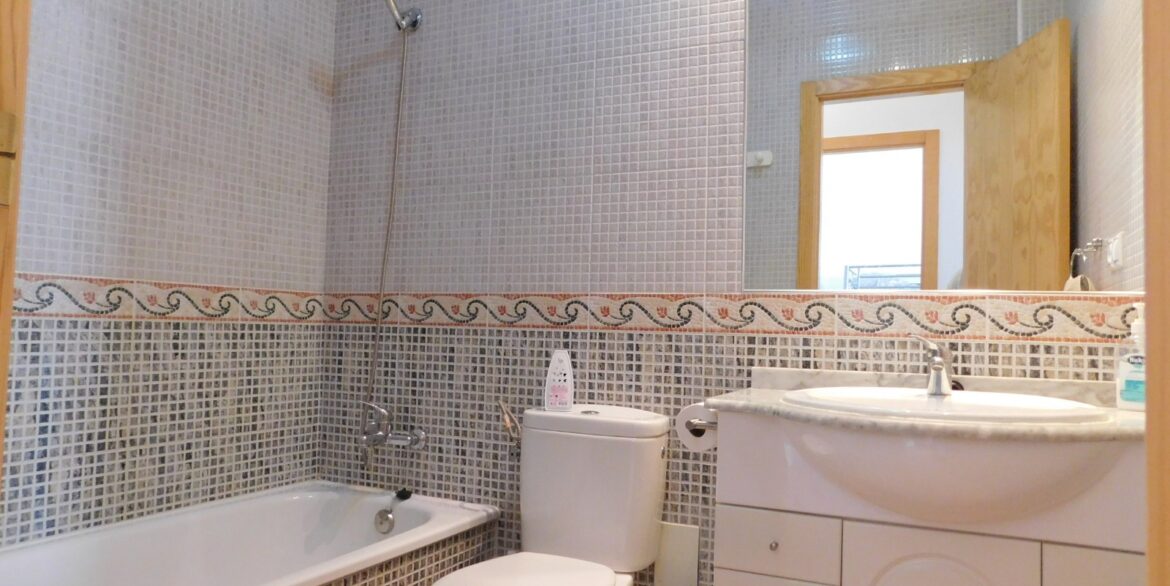 o_1jk0aegce12m61oick3g1mk55mp2j