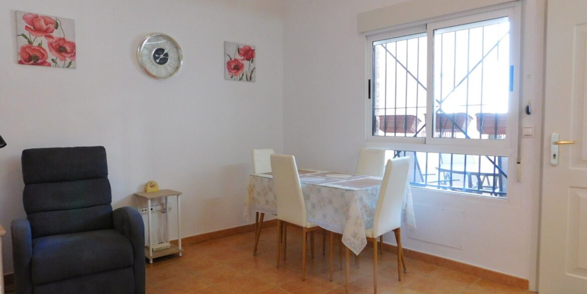 o_1jk0aegce2ms4h5qhh1sd6146530