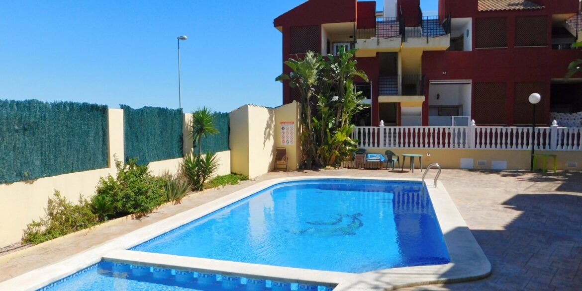 o_1jk0aegcele31f681vv9117a1r0429