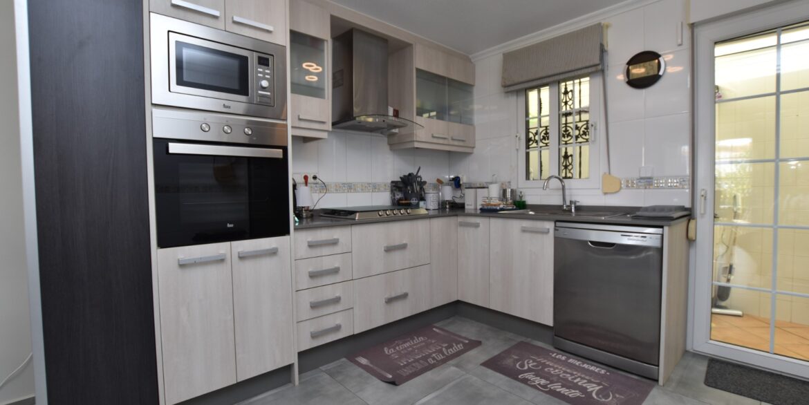 o_1jk0c597erp610g51d0i1rs2ovu2e