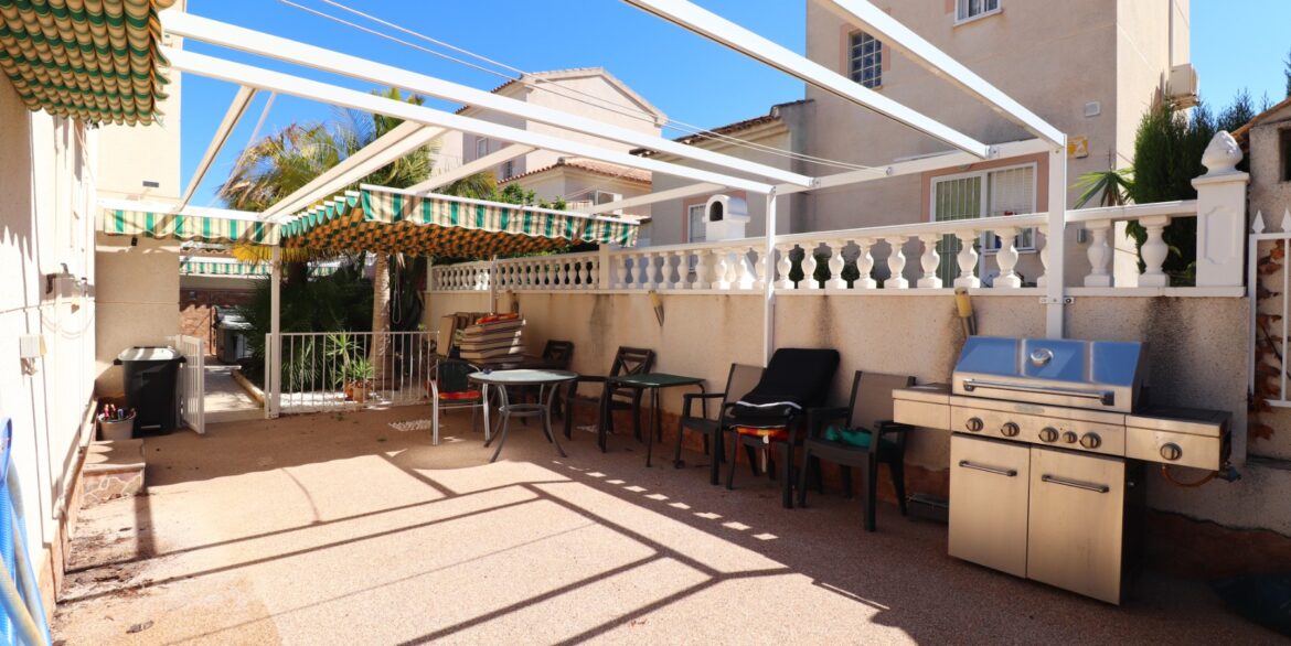 o_1jk5i2u1ua081jgd1daq1j1n1d3p2k