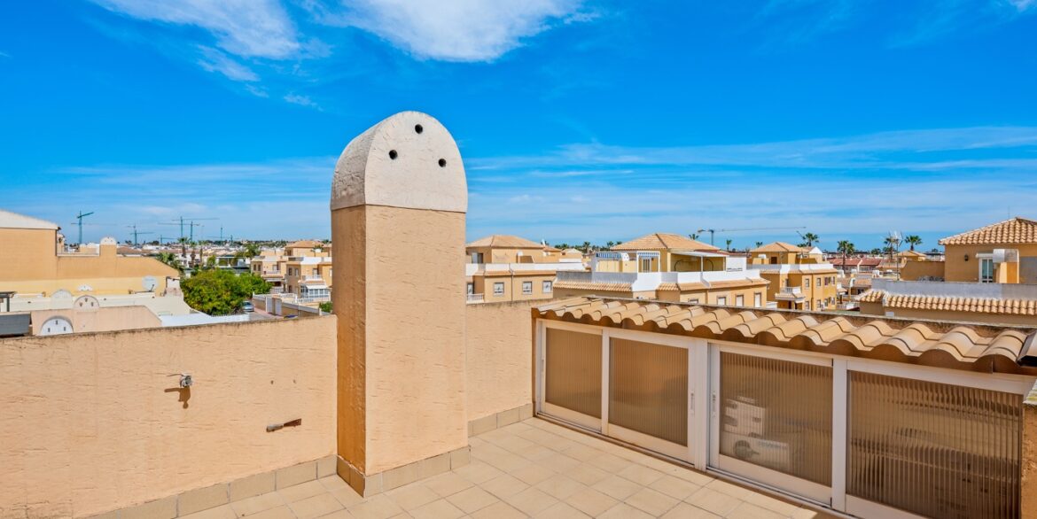 o_1jkd9anps6e6146d55j18hu6kh3j