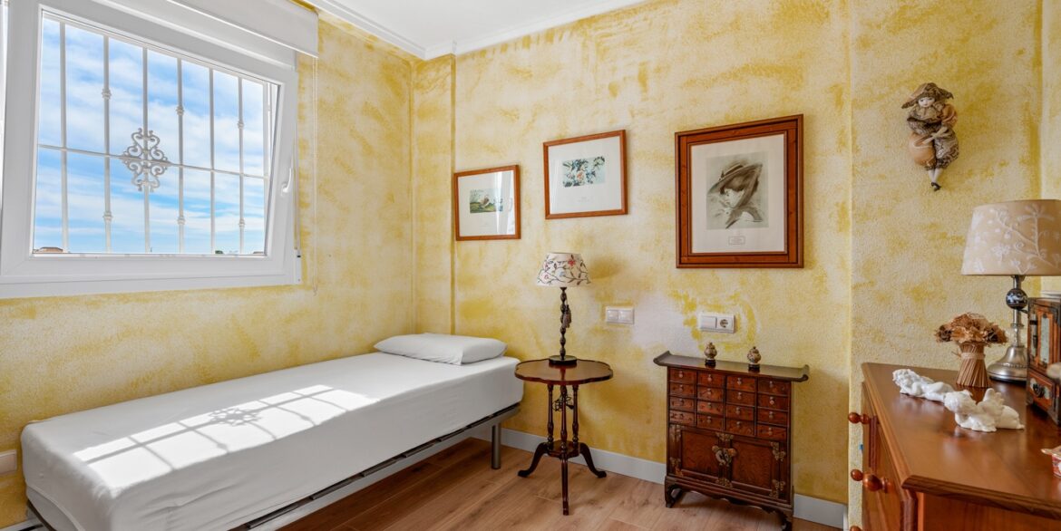 o_1jkd9anps8a98tl3e5pegdbh3q