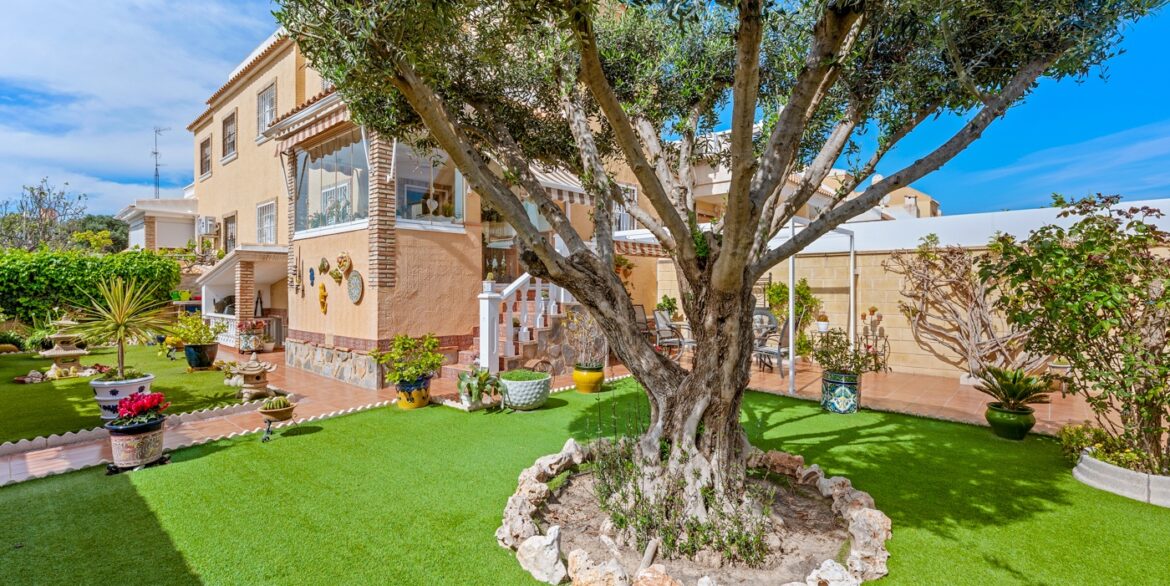 o_1jkd9anpsjlf1tpre5c1d5t1nc136