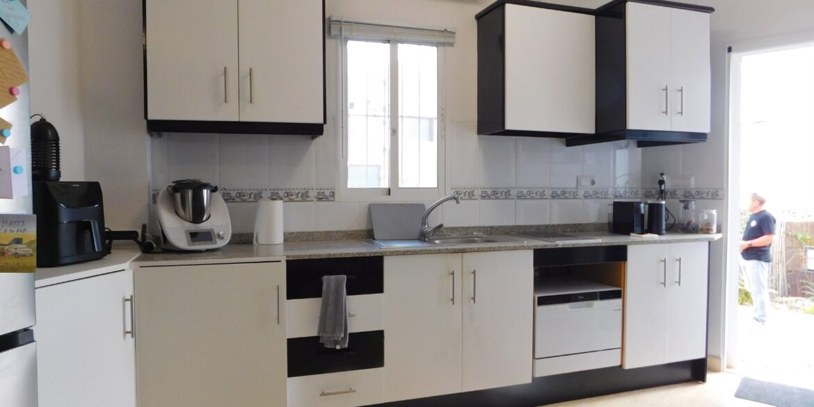 o_1jkd9bvcfpoe15mg1s5bqf8cu821