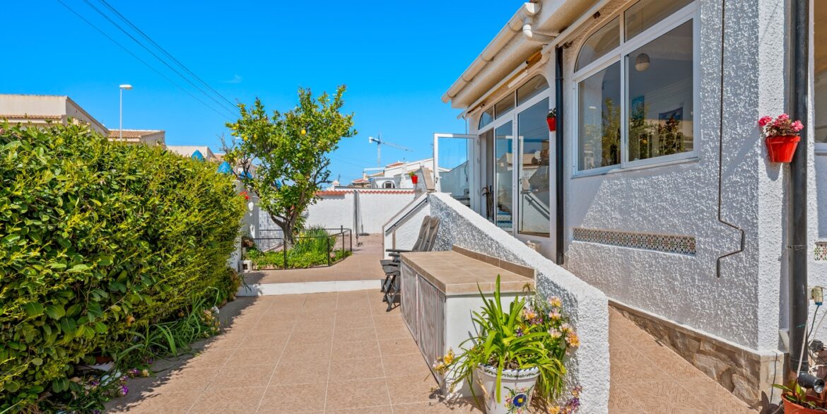 o_1jki5em58ffkmu619s61hssl5u2q