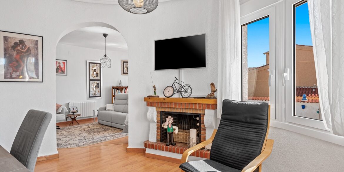 o_1jki5em5952m4u418o017be1rlo40