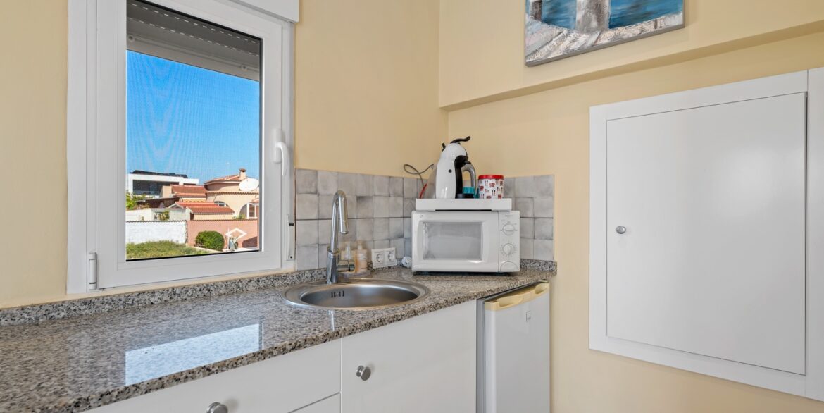 o_1jki5em59kaod5v46k1oe1kso3f