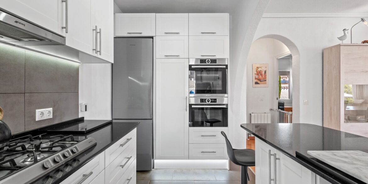 o_1jki5em59rev7a9c8l1l9i16o3s