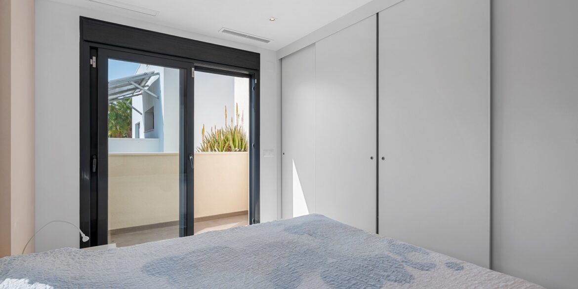 o_1jkiatj641pp01ie5u551eak1fj638