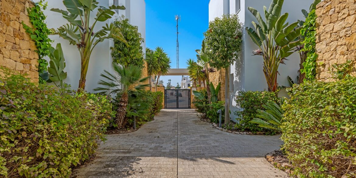 o_1jkiatj64levtun179q12ku6dl2j