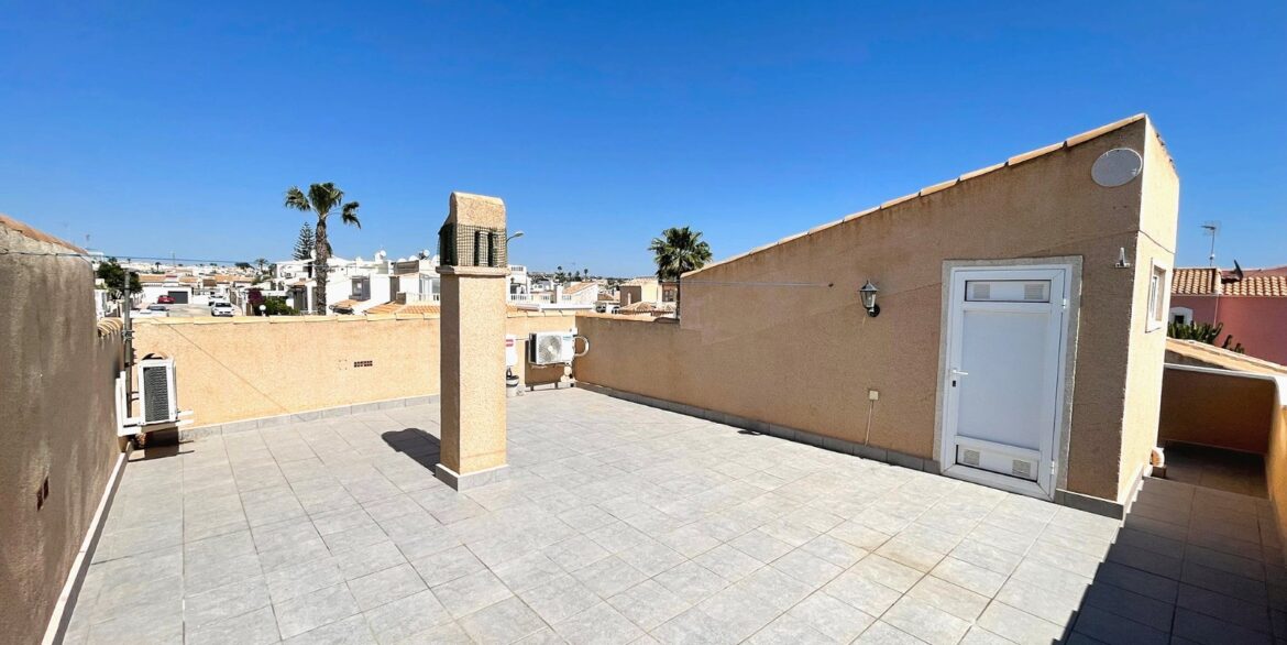 o_1jkik74vv1u2j11f2qac21shee2k