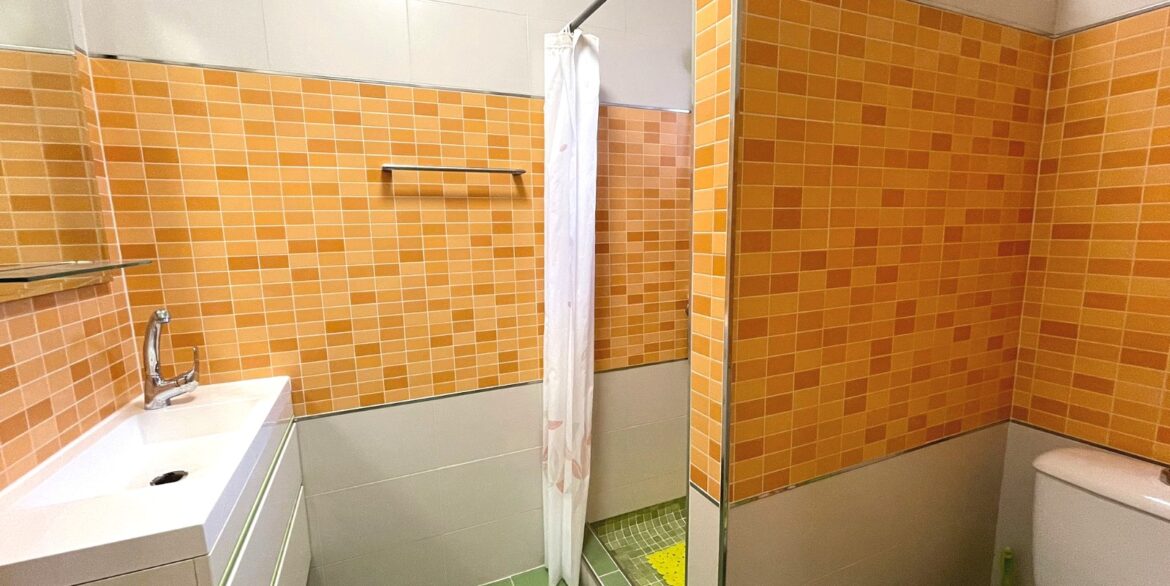 o_1jkik74vv70f1t5nsi1oof19ke2n