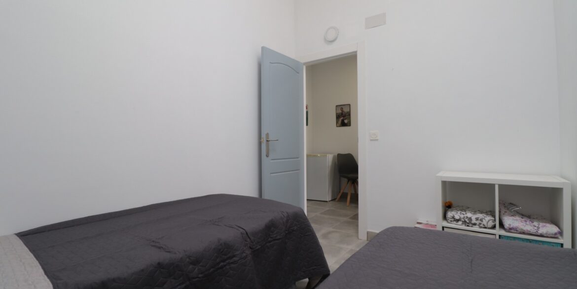 o_1jkkvcfii1qg7u31s80g54qv225