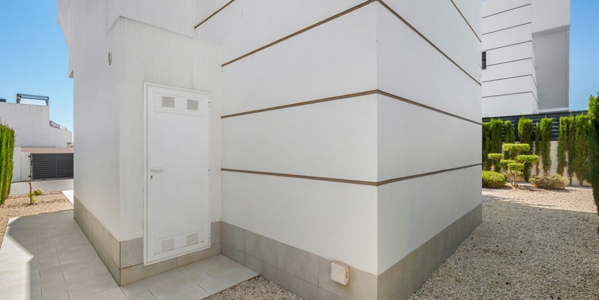 o_1jkm0jjbn188g1es6ts41ei2qt62s