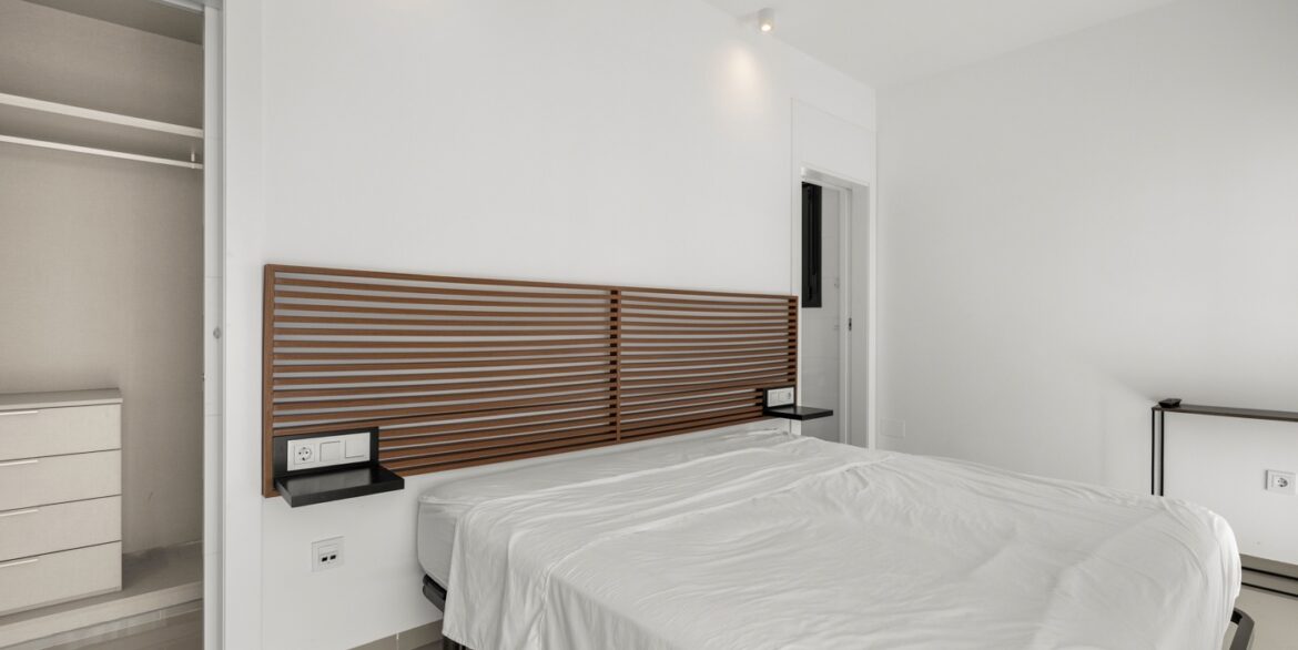 o_1jkm0jjbo1vpc1iqj16mhqkc1hk73l