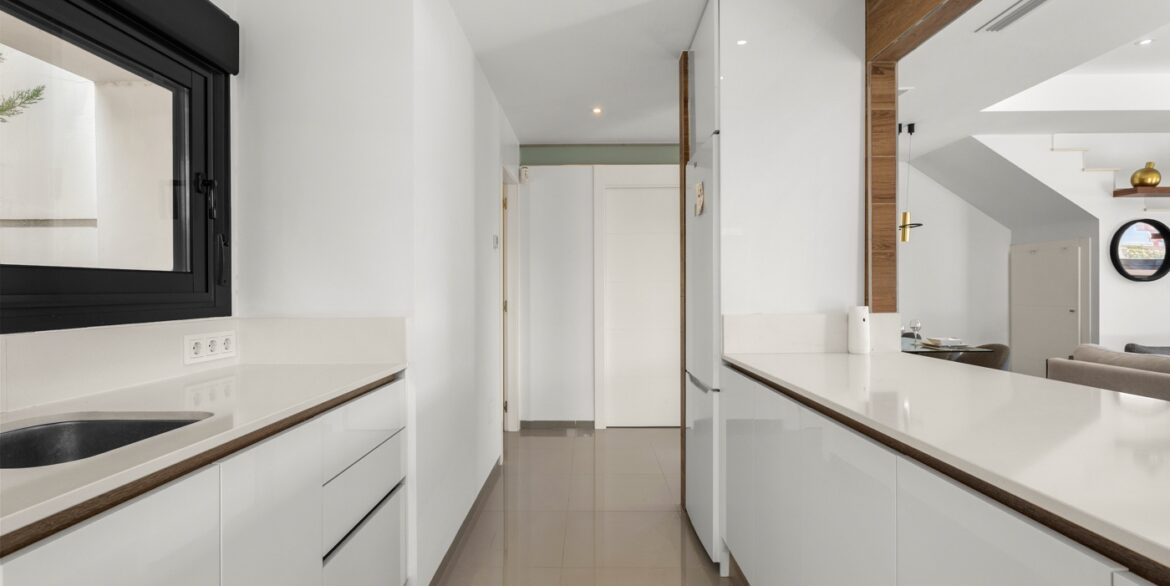 o_1jkm0jjbo8sq7d21omt1ml219r39