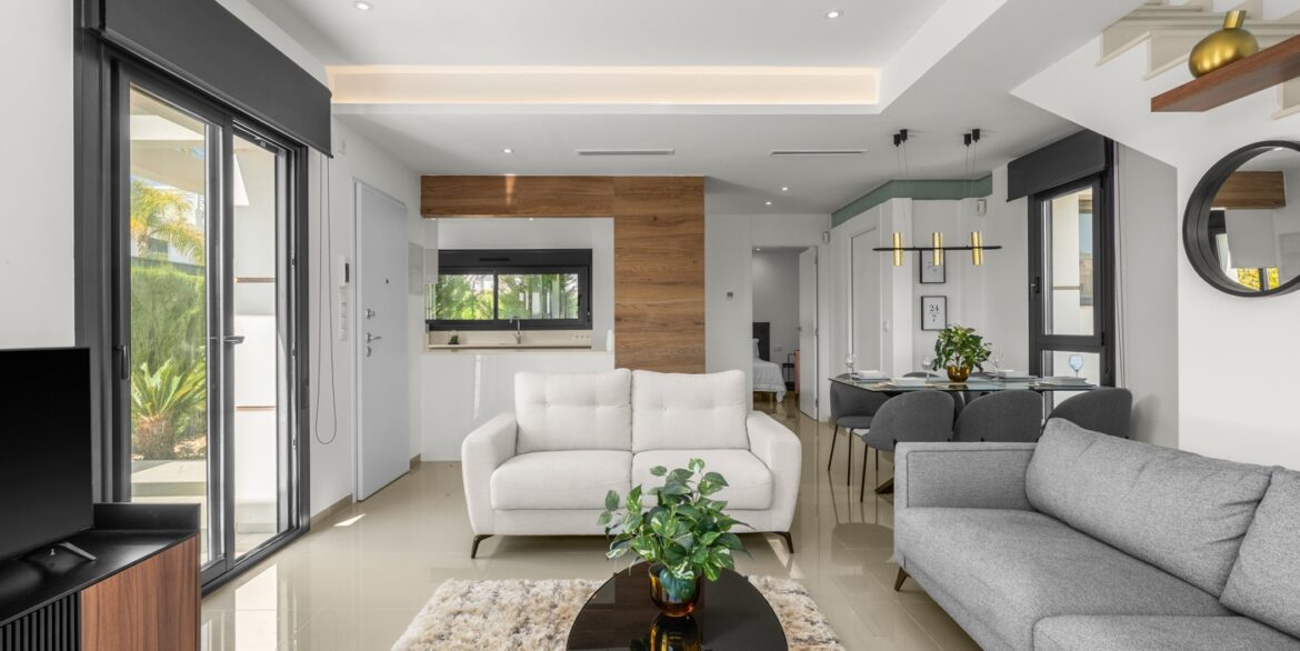 o_1jkm0jjbokglp3a1a5a13k6ct23e