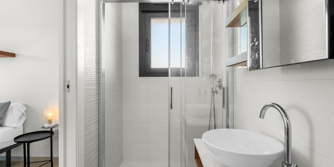 o_1jkm0jjbonqdfr81glca4a1vi33g