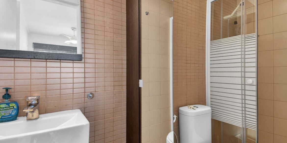 o_1jknqf5e41oeup5ilepue21b4u30