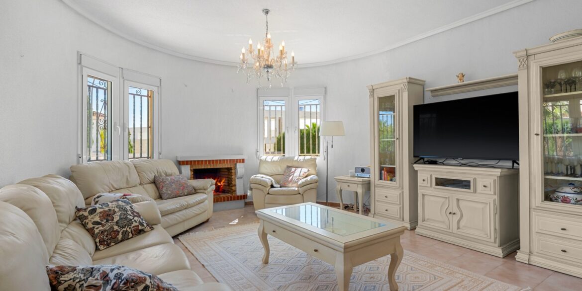 o_1jko1b0ee1ccm1kbc1vbkfvm5dk3f