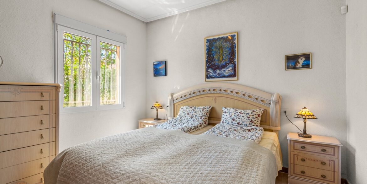 o_1jko1b0ee1tf0uf31qjf12bhja636