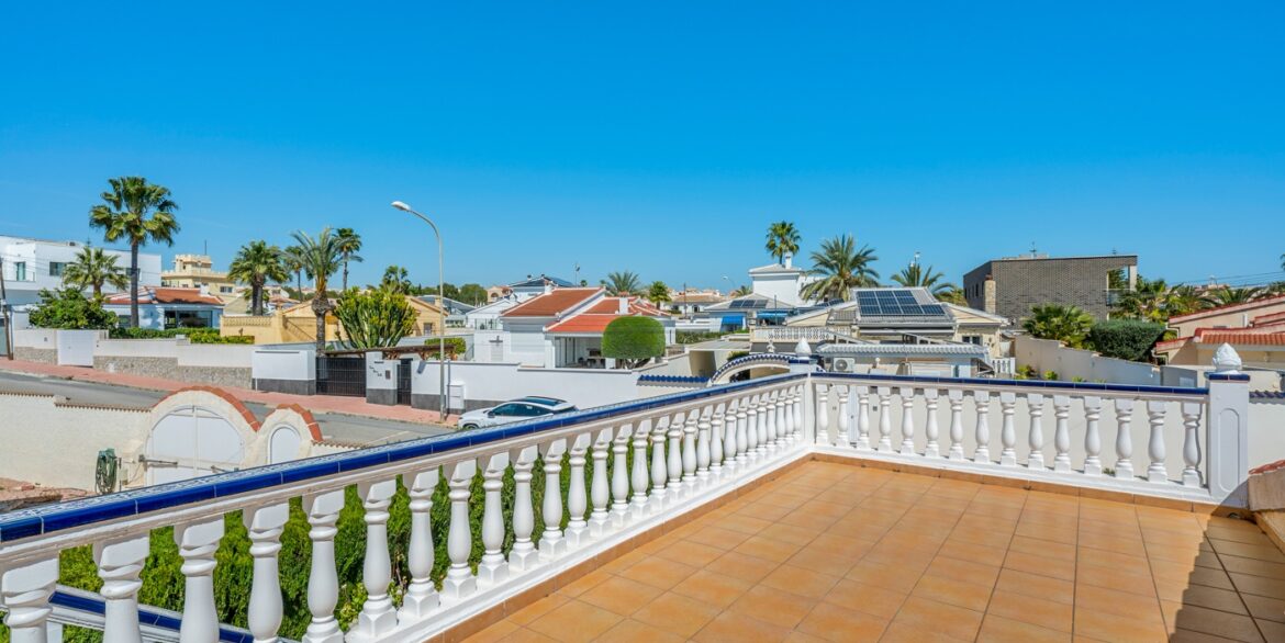 o_1jko1b0eeka45npjr5ll1ru52u