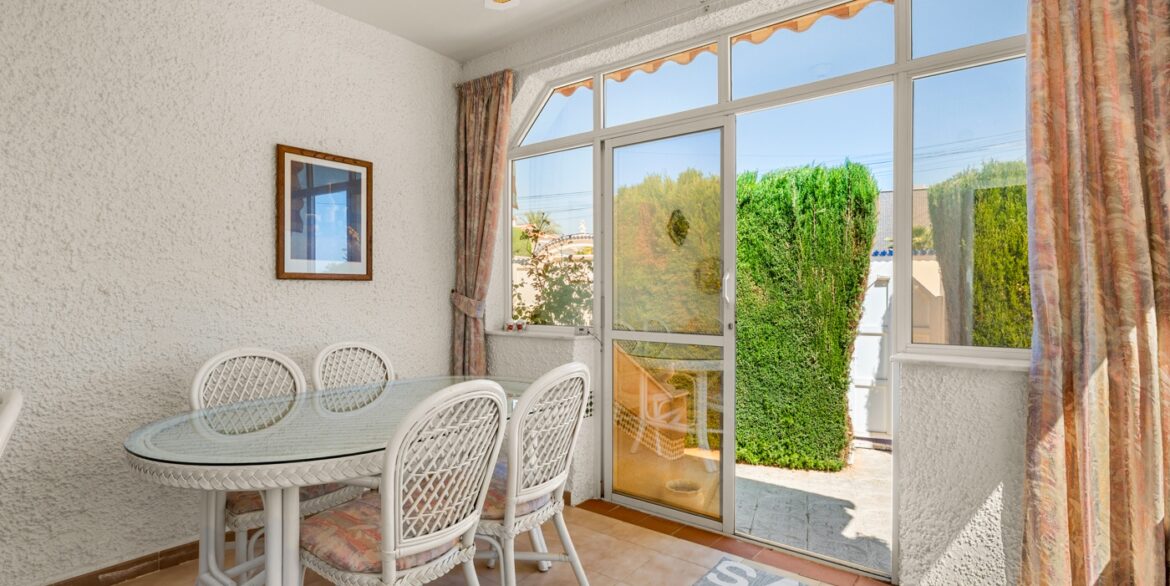 o_1jko1b0eenddi9h19vuhi11qf31