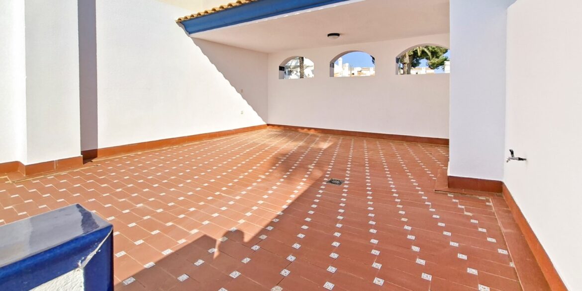 o_1jktbs3ss1p4c1jfk8vglof1gag2a