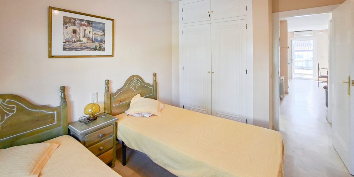 o_1jktbs3ssaci9p4p3t82dp9528