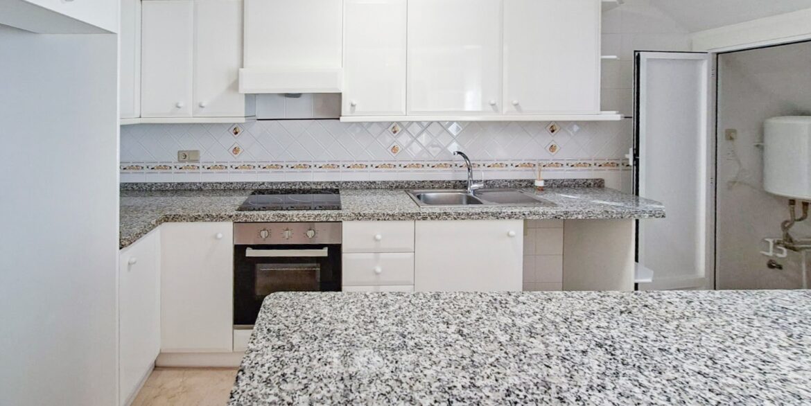 o_1jktbs3ssiduk4gcdh1i9eum22