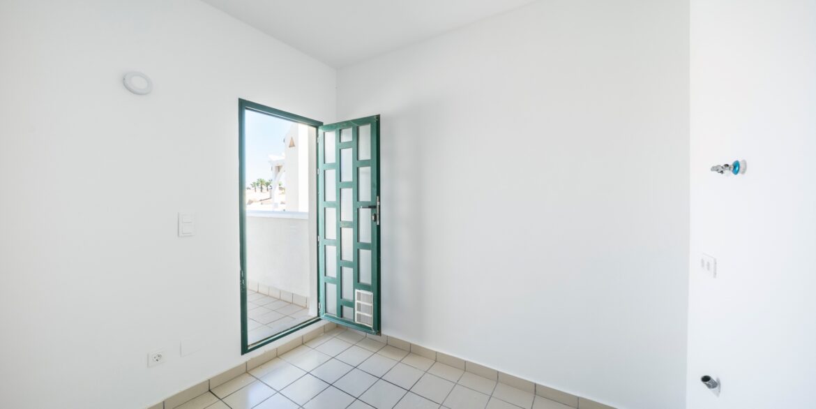 o_1jktd68fc1dol1p351sa211d3f8r3i