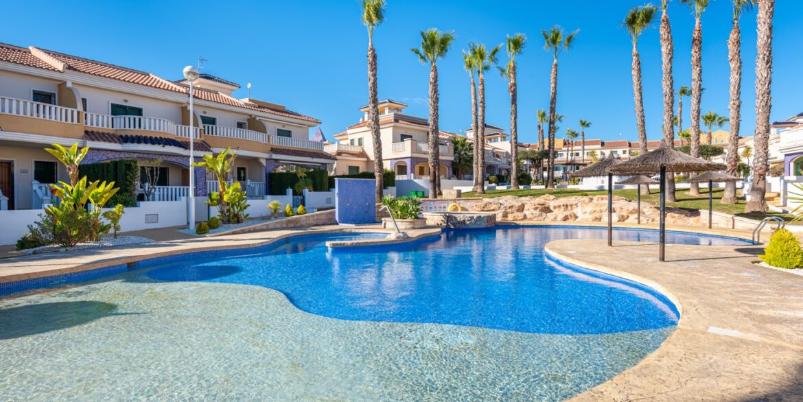 o_1jktdc01kf8019ov11oul08e291p