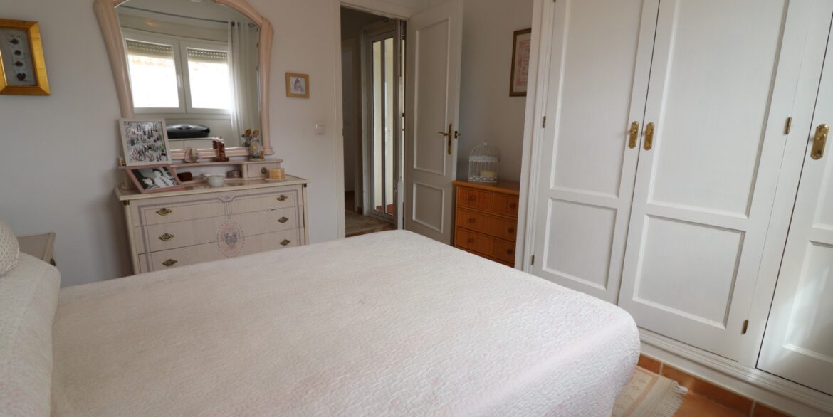 o_1jkv86d0p1rs819cbd0k1lat1pjo2v