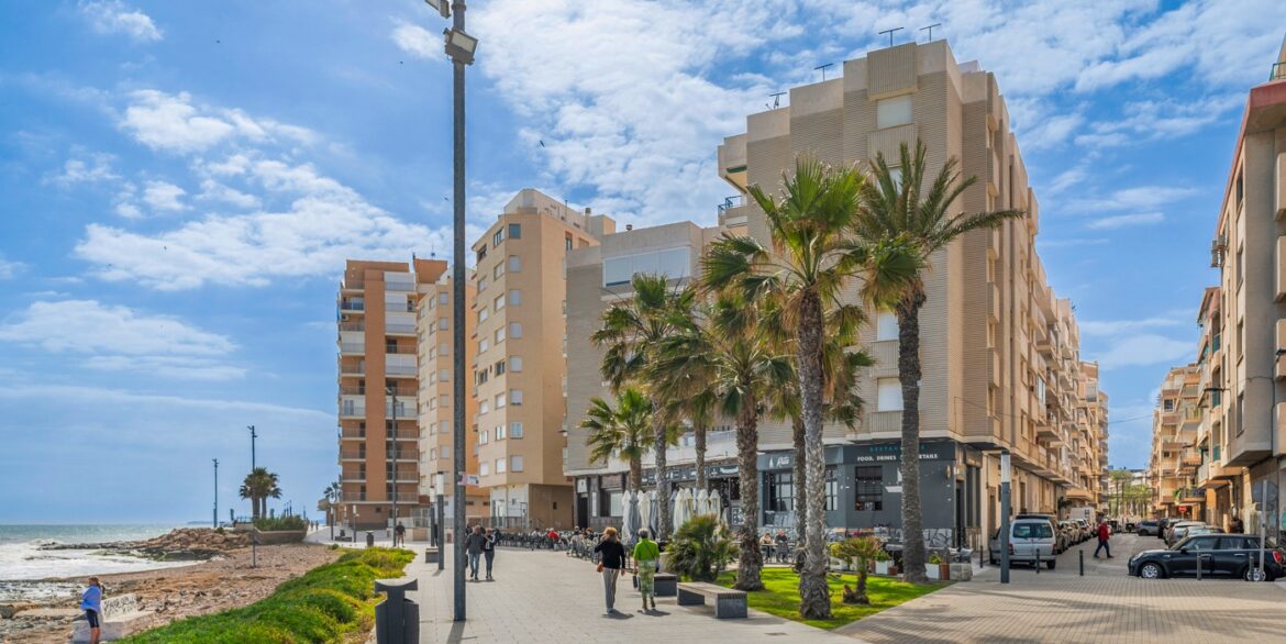 o_1jkvaqmh0pi8lu257110kk6n72h