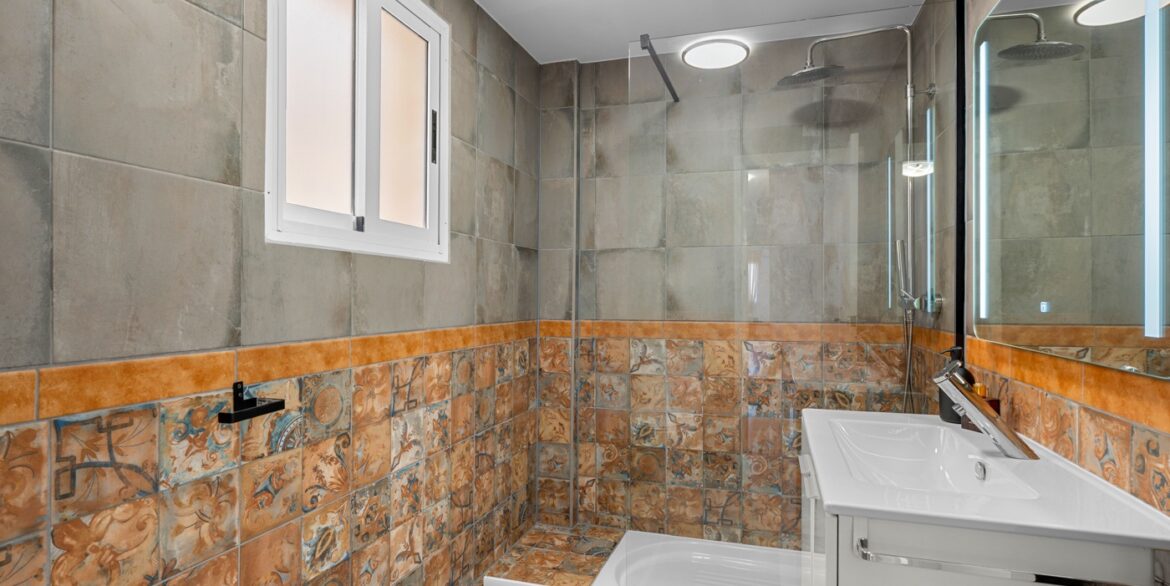 o_1jkvb9i071b0nkem1dm33dd1dqo2o