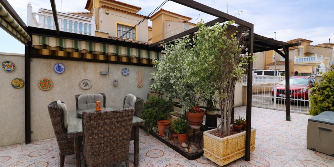 o_1jkvc9uqt9m517oh7g61t701v6119