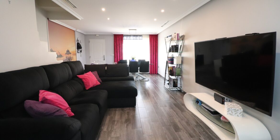 o_1jkvf2m00327k2r73bn47l32i