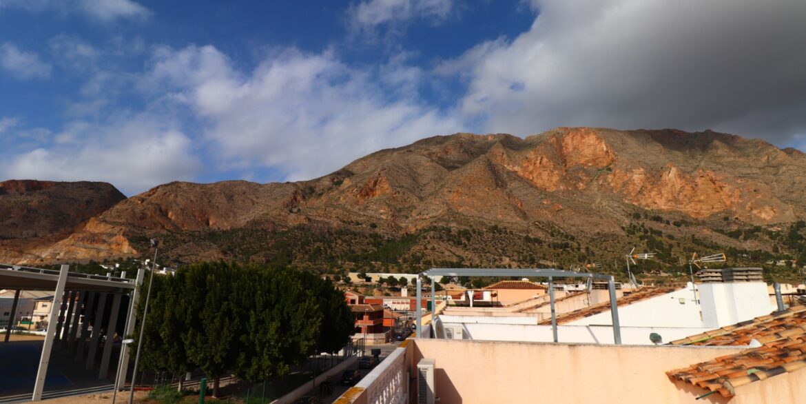 o_1jkvf2m00hqp19gu1f2n1g16fn03k