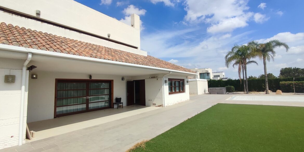 29934-villa-for-sale-in-peraleja-golf-resort-21114841-large